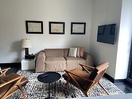 8010 Urban Living Luxury Home Experiences.