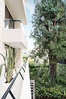 8010 Urban Living Luxury Home Experiences.