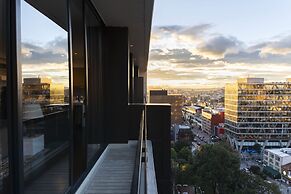 8010 Urban Living Luxury Home Experiences.