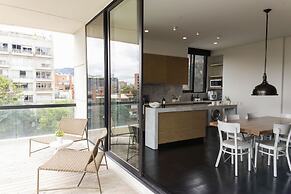 8010 Urban Living Luxury Home Experiences.