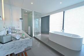 Ramee Grand Hotel & Spa