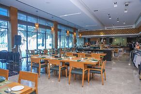Ramee Grand Hotel & Spa