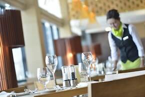 Ramee Grand Hotel & Spa