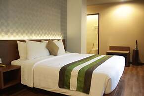 Grand Whiz Hotel Nusa Dua