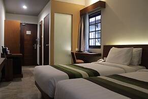 Grand Whiz Hotel Nusa Dua