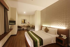Grand Whiz Hotel Nusa Dua