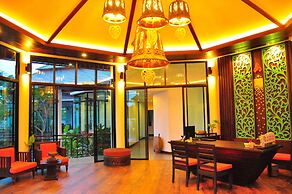 Navatara Phuket Resort