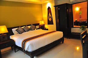 Navatara Phuket Resort