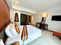 Navatara Phuket Resort