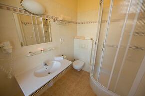 Lázeňská Léčebna Mánes