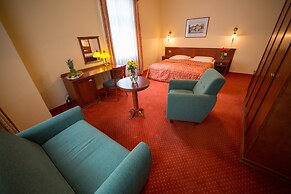 Lázeňská Léčebna Mánes