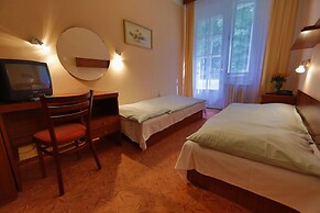 Lázeňská Léčebna Mánes