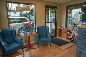 Thunderbird Motor Inn