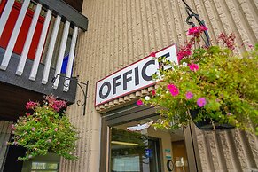 Thunderbird Motor Inn