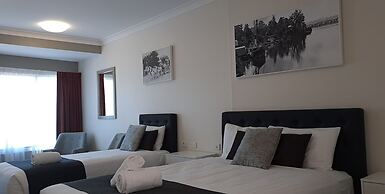 Eastgate on the Range Motel