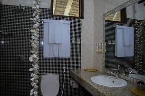 Antonio Beach Hotel and Spa