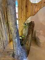 Antonio Beach Hotel and Spa