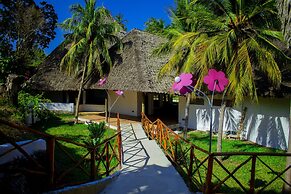 Antonio Beach Hotel and Spa