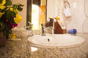 Antonio Beach Hotel and Spa