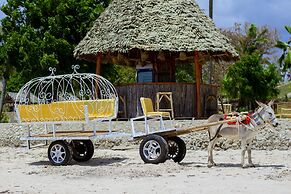 Antonio Beach Hotel and Spa