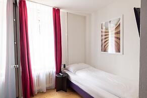 Fred Guest House Hauptbahnhof - Mobile Check-in