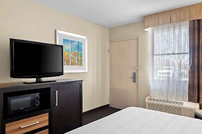 Best Western Newport Inn