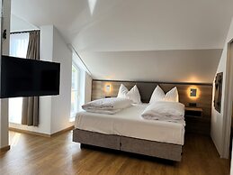 WESTSIDE Hotel Garni