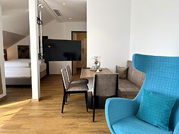 WESTSIDE Hotel Garni