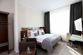 H24 Hoteltow
