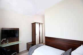 H24 Hoteltow