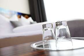 H24 Hoteltow