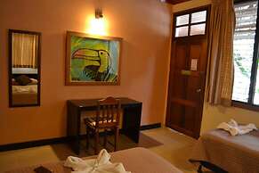 Hotel Jaguar Inn Tikal