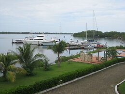 Marina Puesta del Sol