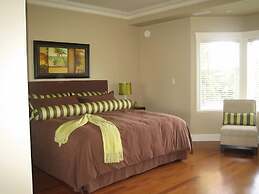 Crown Mansion Boutique Hotel & Villas