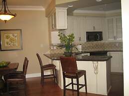 Crown Mansion Boutique Hotel & Villas