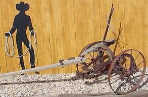 Cowboy Country Inn