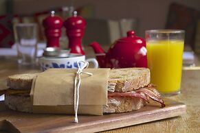 Bel & The Dragon Cookham