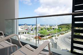 Papagayo Beach Hotel