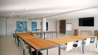 Papagayo Beach Hotel