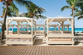 Papagayo Beach Hotel