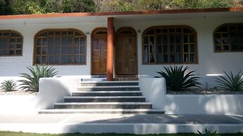 Hotel & Club Campestre Altos Paraiso