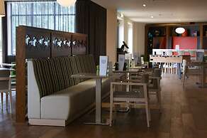 Holiday Inn Huntingdon - Racecourse by IHG