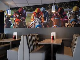 Holiday Inn Huntingdon - Racecourse by IHG