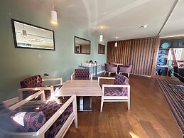 Holiday Inn Huntingdon - Racecourse by IHG