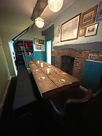 The Crown And Cushion