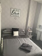 The Butterfly Hotel - Group Weekends