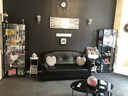 The Butterfly Hotel - Group Weekends