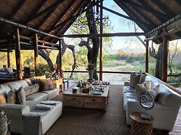 Karongwe Portfolio - Kuname Lodge