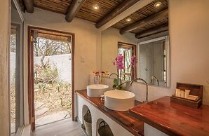 Karongwe Portfolio - Kuname Lodge