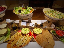 Karongwe Portfolio - Chisomo Safari Camp